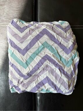 CoCaLo - Chevron Stripe Print Fitted Crib/Toddler Bed Sheet